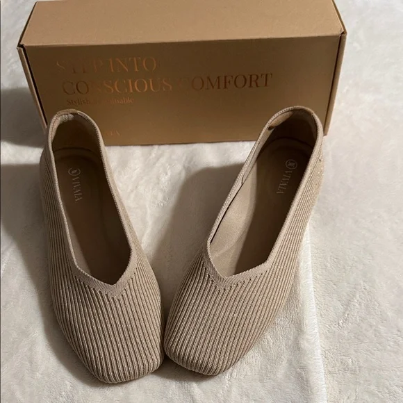 Chic Beige Women's Loafers size 8.5 - Picture 2 of 8